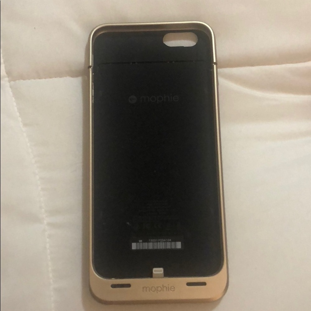 Mophie charging case